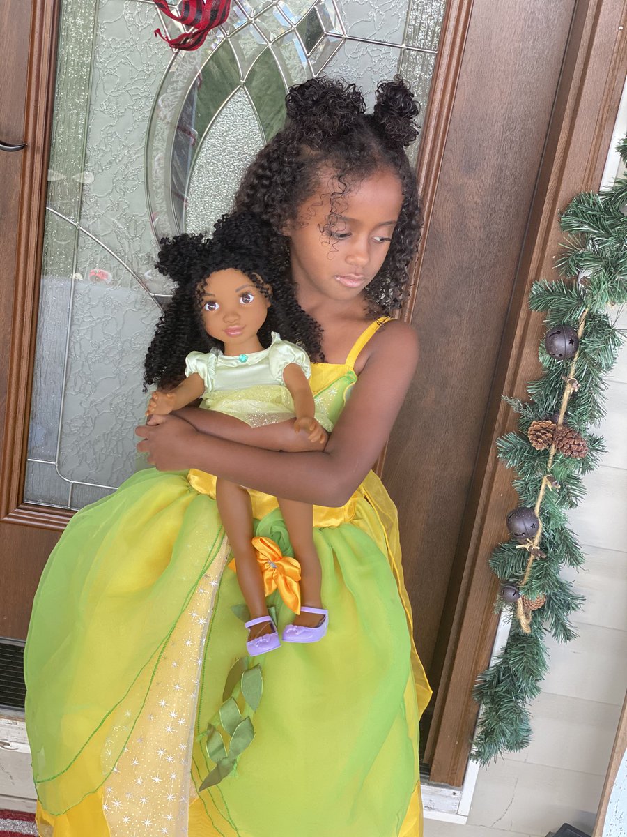 hannah_olson18's tweet photo. Loveeee 🥺❤️👑 @RootsDolls https://t.co/rTiEz57qtA