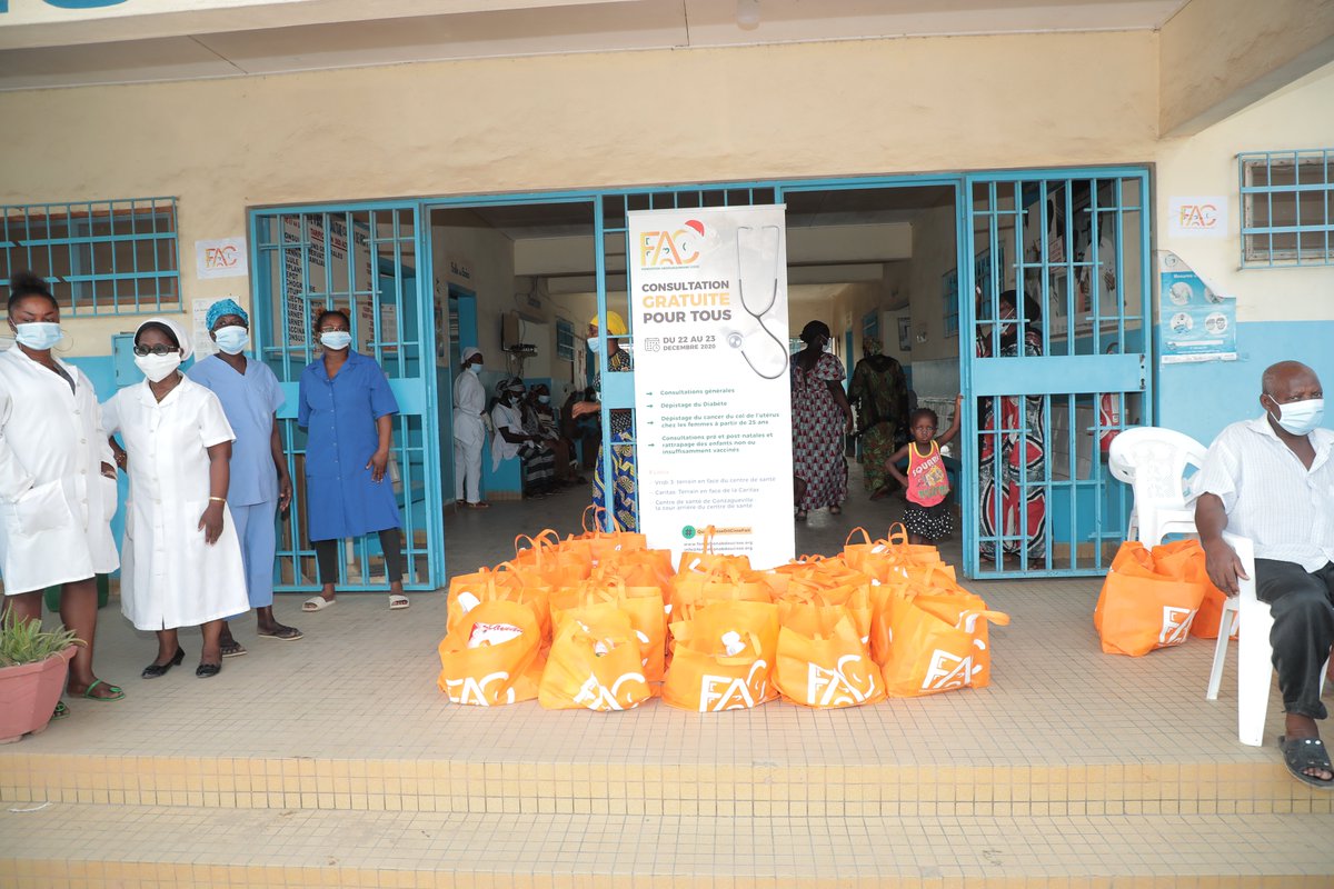abdu_cisse's tweet photo. A l'occasion, nous avons aussi remis des kits alimentaires pour aider les populations vulnérables.
#Vaccination #Prenatal #Postnatal  #Diabete
#Social #Sante #stopcancer
#Give_Back
#FAC
#FondationAbdourahmaneCisse
#QuandCisseDitCisseFait
2/2 https://t.co/bXbzsWYZ4h