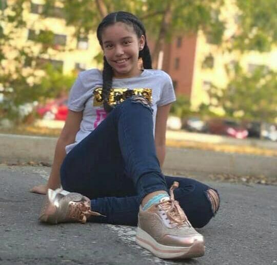 urquia22's tweet photo. Hoy me llena de orgullo que mi hija (12) ha resultado entre los ganadores del #IFestivalCienciasEnVideos
Por el Área de Informática!!! 
Excelente!!! Sembrando futuro!! 
@Gabrielasjr
@Mincyt_VE @CENDITEL
@FundacionCendit @lubrio 

https://t.co/BYWZeWMrKO https://t.co/fy2piv4DD2