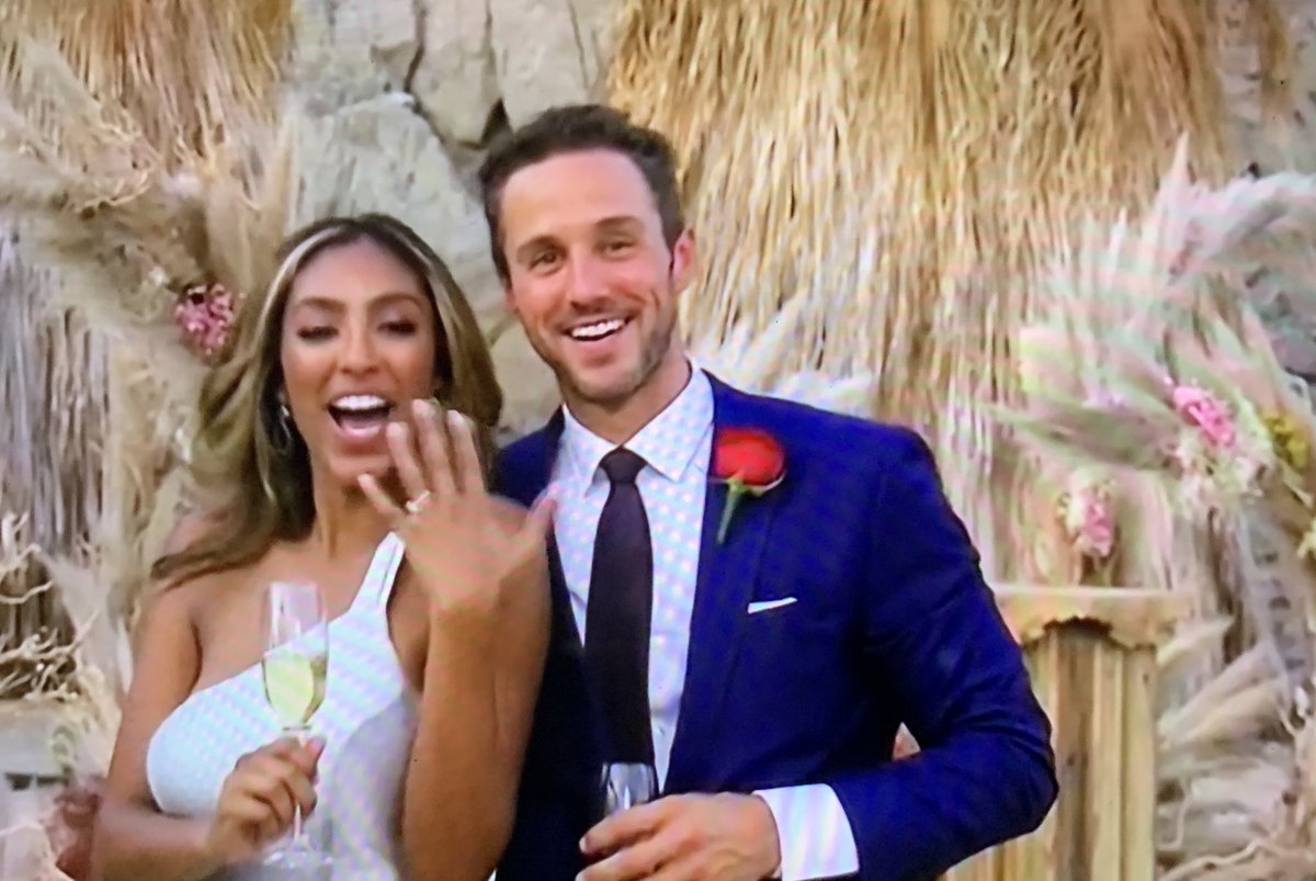 noperosie's tweet photo. Started from the bottom now we’re here #BacheloretteABC #theBachelorette #bachelorette https://t.co/BYMMkw8SVI