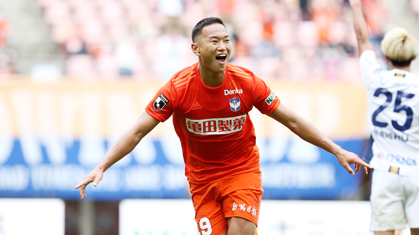 アルビレックス新潟 鄭大世 選手 Chongtese9 の 清水エスパルス からの期限付き移籍期間満了をお知らせしました 8月の移籍加入から約4カ月間 闘志あふれる豪快なプレーで新潟のために戦い続けてくれました 鄭大世選手 ありがとうございました アルビレックス新潟 鄭大世 選手 Chongtese9 の 清水エスパルス からの期限付き移籍期間満了をお知らせしました 8月の移籍加入から約4カ月間 闘志あふれる豪快なプレーで新潟のために戦い続けてくれました 鄭大世選手 ありがとうございました