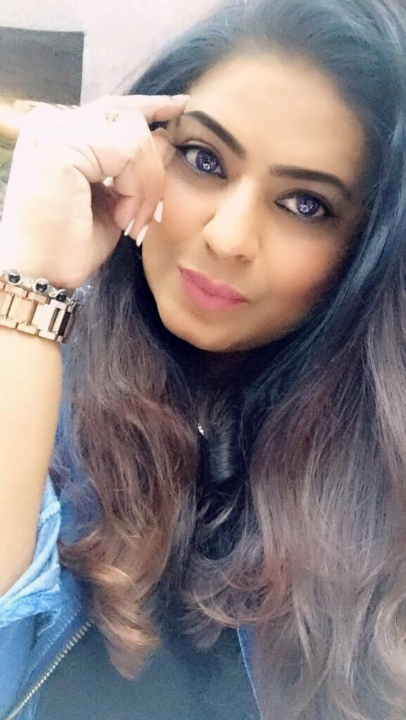 KhanzReshma's tweet photo. Vibe so high that TOXIC PEOPLE in your life disappear bcoz they no longer know how to approach you..
.
.
#choreographerlife #bollywood #Dancing #instabolly #instagramers #instapicture #celebritychoreographer #Reshmakhan #teamreshmakhan #songdirector #Alhamdulillahforeverything https://t.co/y3PtlJoZnf