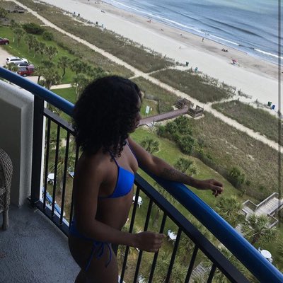 amourbrazy's tweet photo. 💙 https://t.co/6evAtCxYyz