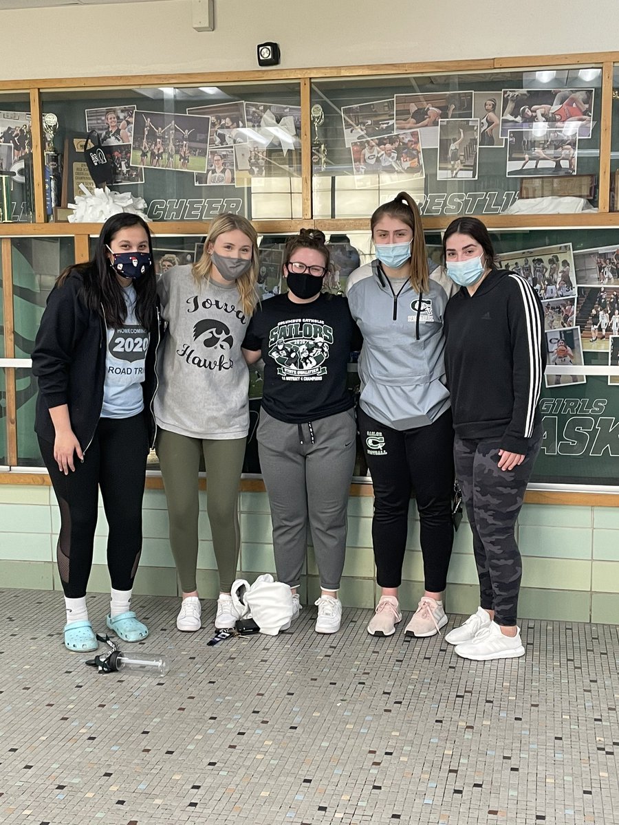 LighthouseChs's tweet photo. Special S/O to the members of the Lighthouse Team who headed this project and spent the entire afternoon making sure the process was smooth! https://t.co/KFRgEVnsEF