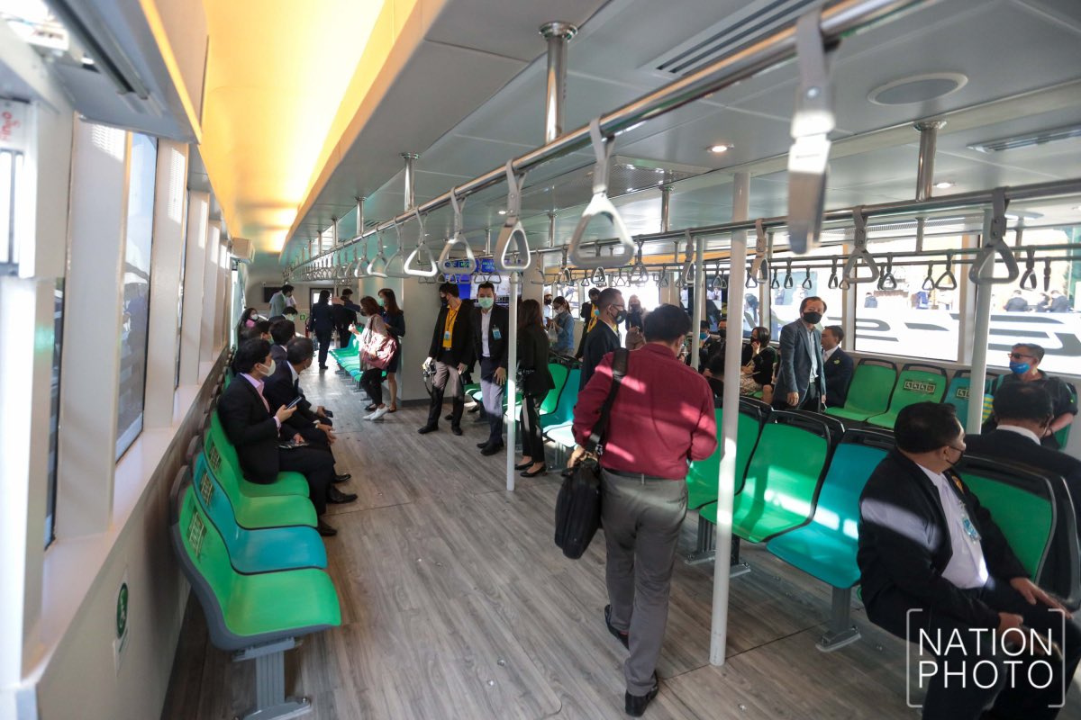 The electric boats couldn’t have come at a better time, what with PM2.5 levels rising again. There will initially be three boats and then 23 more next year. Let’s hope Saen Saeb Canal will be next!PM opens Chao Phraya electric ferry route  https://www.nationthailand.com/news/30400065&nbsp;  #Bangkok