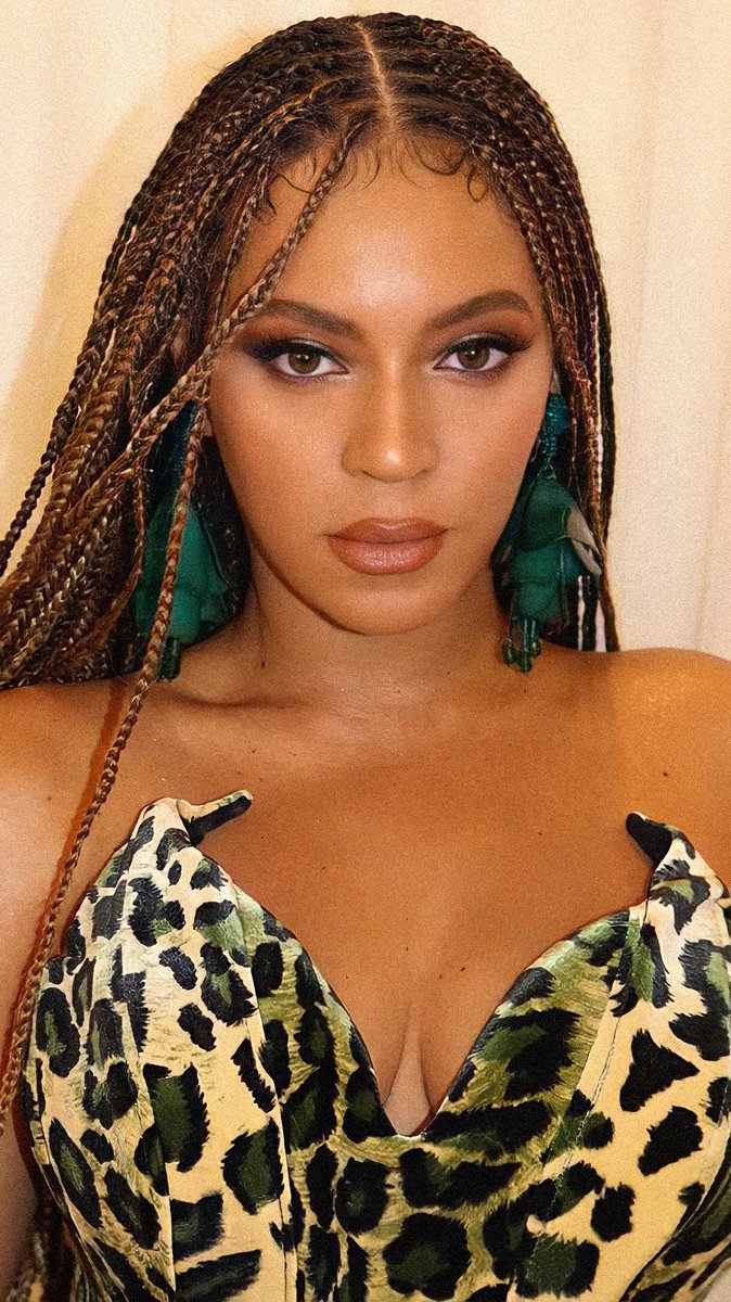 yonceir's tweet photo. Beyoncé is stunning https://t.co/yfmnlynH3S