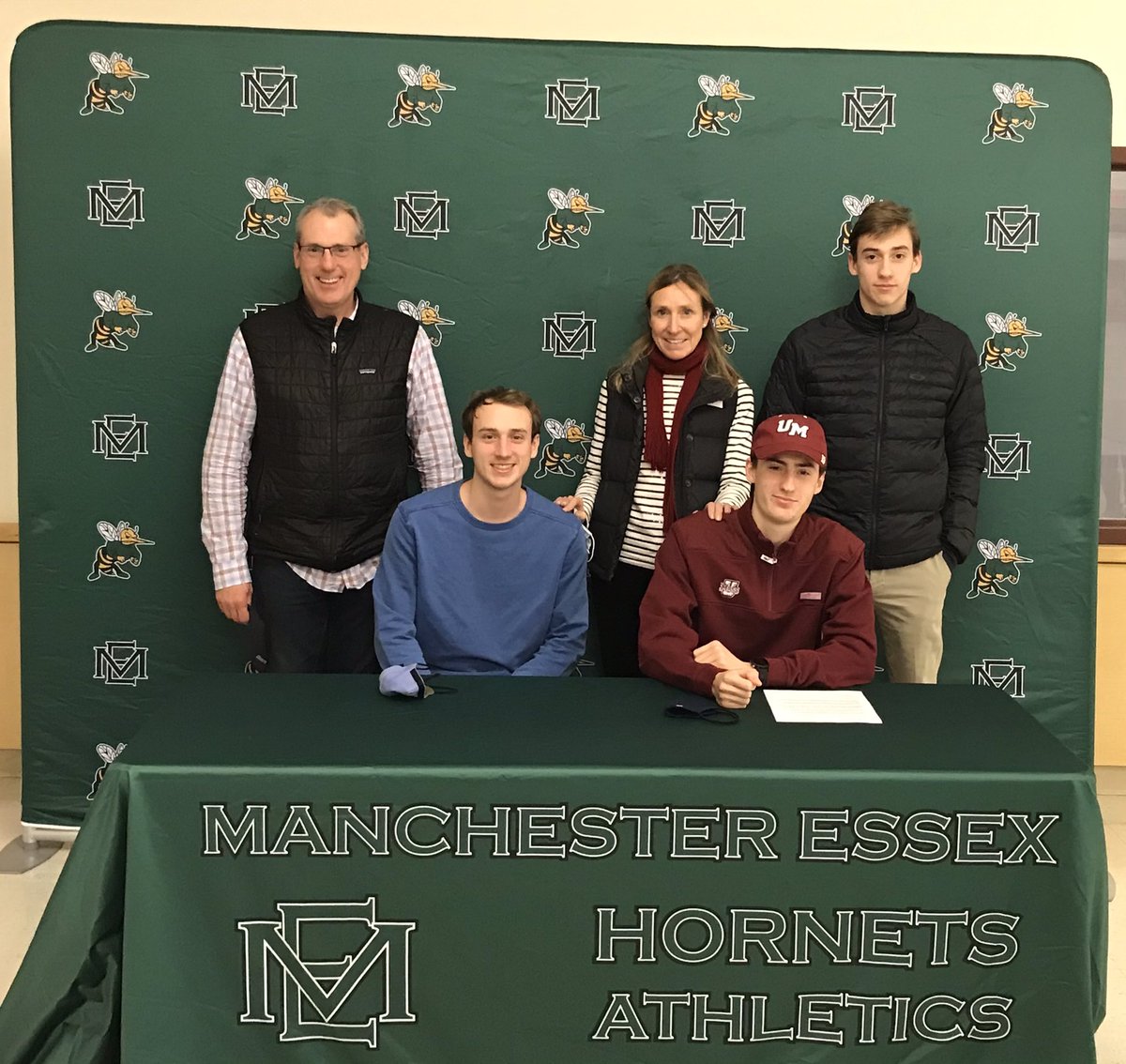 Congratulations to Dasa Hase (Dartmouth ⚽️) and Will Kenney (UMass Amherst🏃) for their commitment to continue their academic and athletic careers at the D1 collegiate level! 🐝 @MERHS_Principal <a href="/GDTSports/">GDT Sports</a>