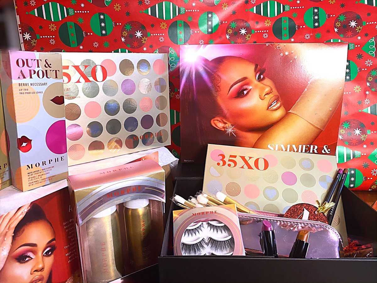 spicedrachel's tweet image. THANK YOU SO MUCH @MorpheBrushes this is the best christmas gift Ive gotten!! #MorpheBabe #35XO #Morphebrushes #Morphe