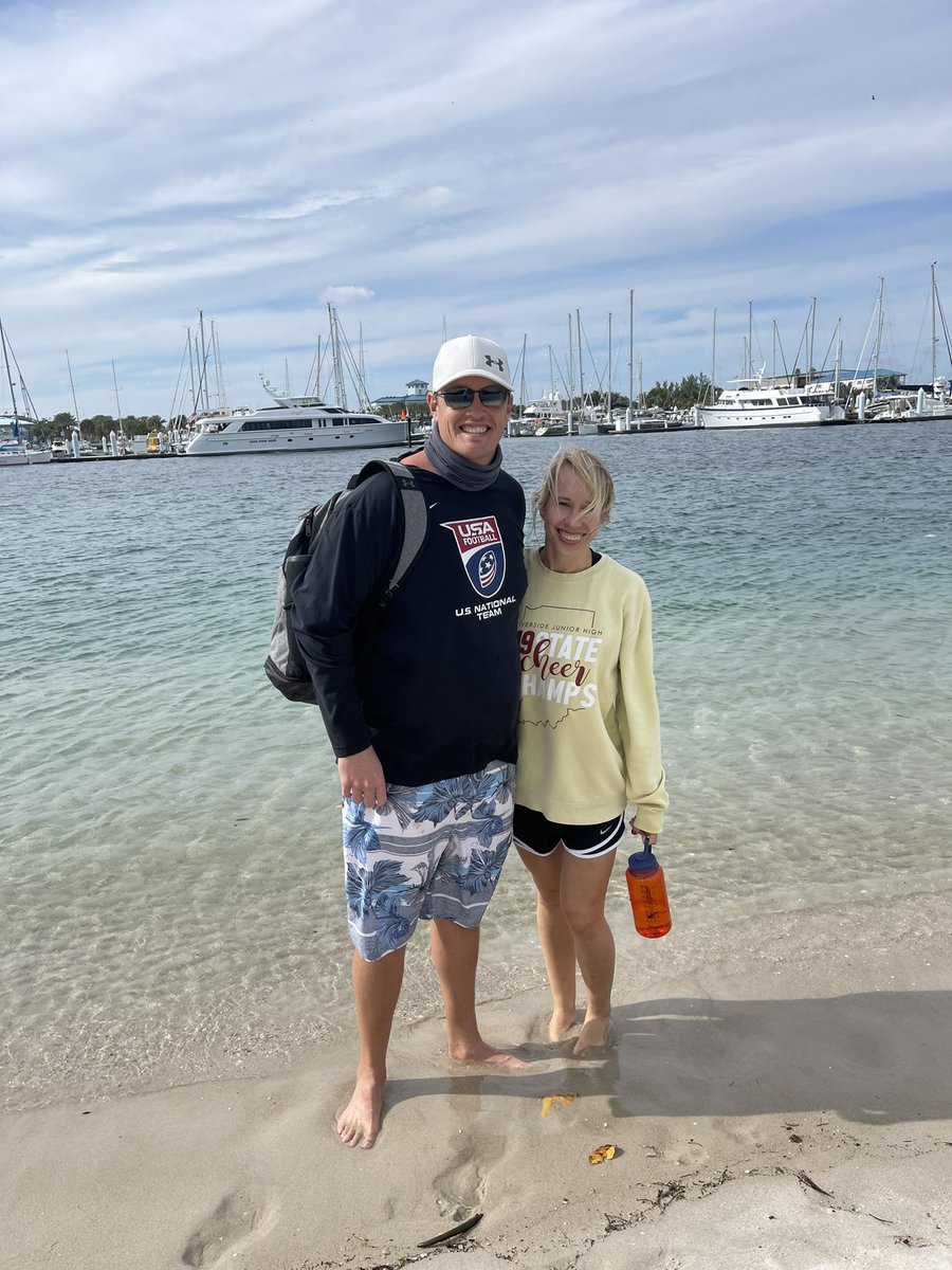 CoachRidings's tweet photo. Thanks for taking @natpcal and I out on the boat today @KUCoachVach! Fun checking out Peanut Island! #DecemberInFL https://t.co/uZvR1CmGGb