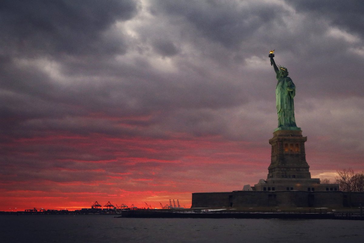GaryHershorn's tweet photo. A trip around the Statue of Liberty with New York Media Boat as the sun set in New York City tonight #newyorkcity #nyc #newyork @NYmediaBoat #nymb @statueellisnps @agreatbigcity https://t.co/CO4gcmdCNw
