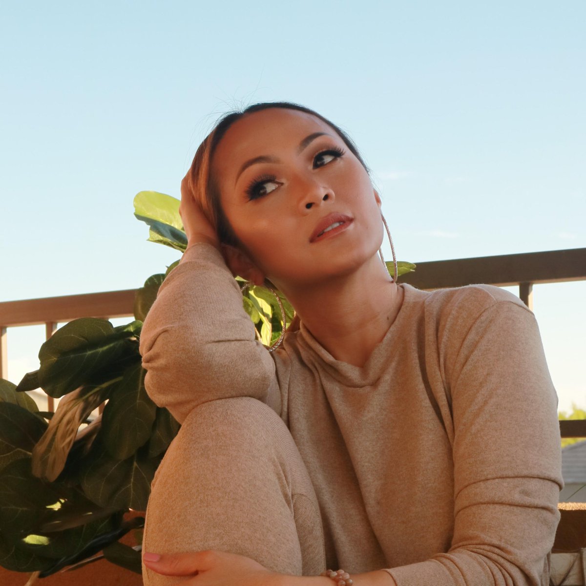 theplugbyxomad's tweet photo. In this week’s Tip Jar feature, we discussed with Arrem Yanez about the challenges she faced as she tried to build her business while being a stay at home mom. https://t.co/q2B7YgnzK3 https://t.co/lcvRh740bJ