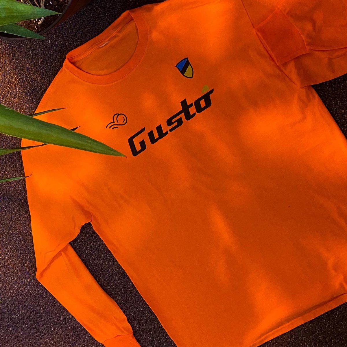 We got the juice 🍊 <a href="/Tropicana/">Tropicana</a> <a href="/TheRealOJ32/">O.J. Simpson</a>