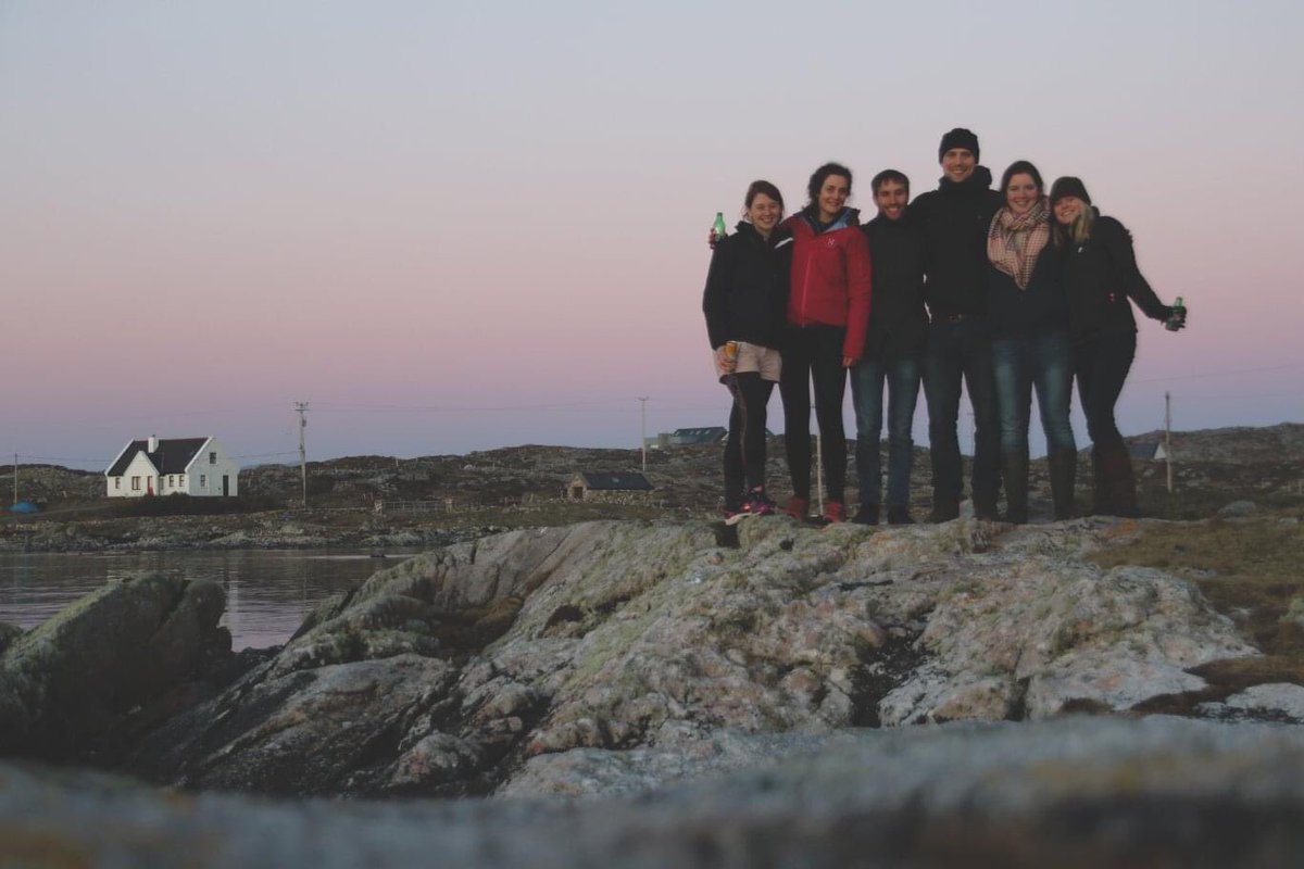 #ScienceAdventCalendar Day 22: best thing about the PhD? The people. <a href="/RyanLloyd11/">Ryan Lloyd</a> @KeriAMcNamara <a href="/nickykyoung/">Nicola Young</a> <a href="/N_R_Wilkins/">Neil Wilkins</a> <a href="/UoBEarthScience/">University of Bristol Earth Sciences</a>