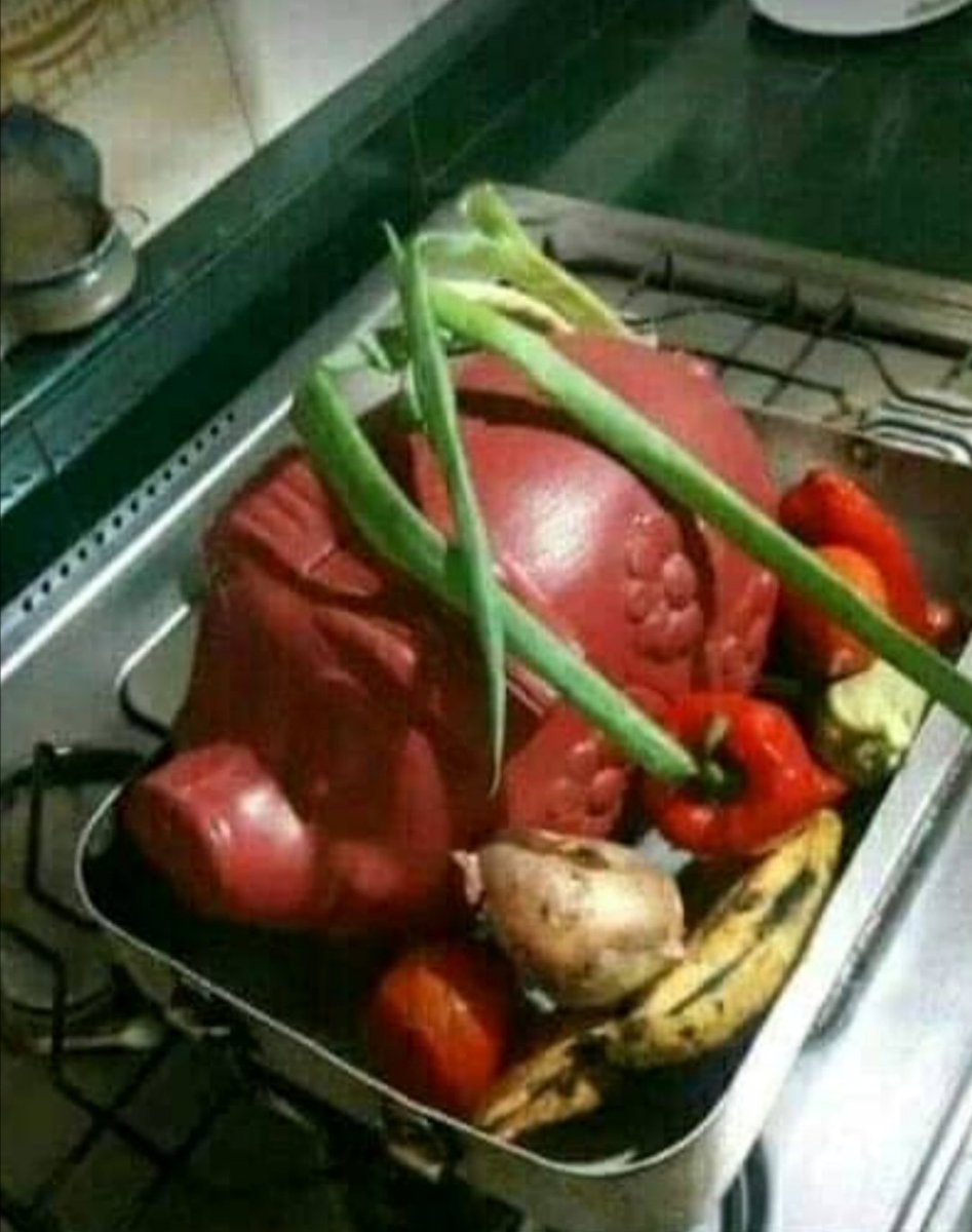 Listo, montao el pernil. Eso es horno y más nada... 😎😊