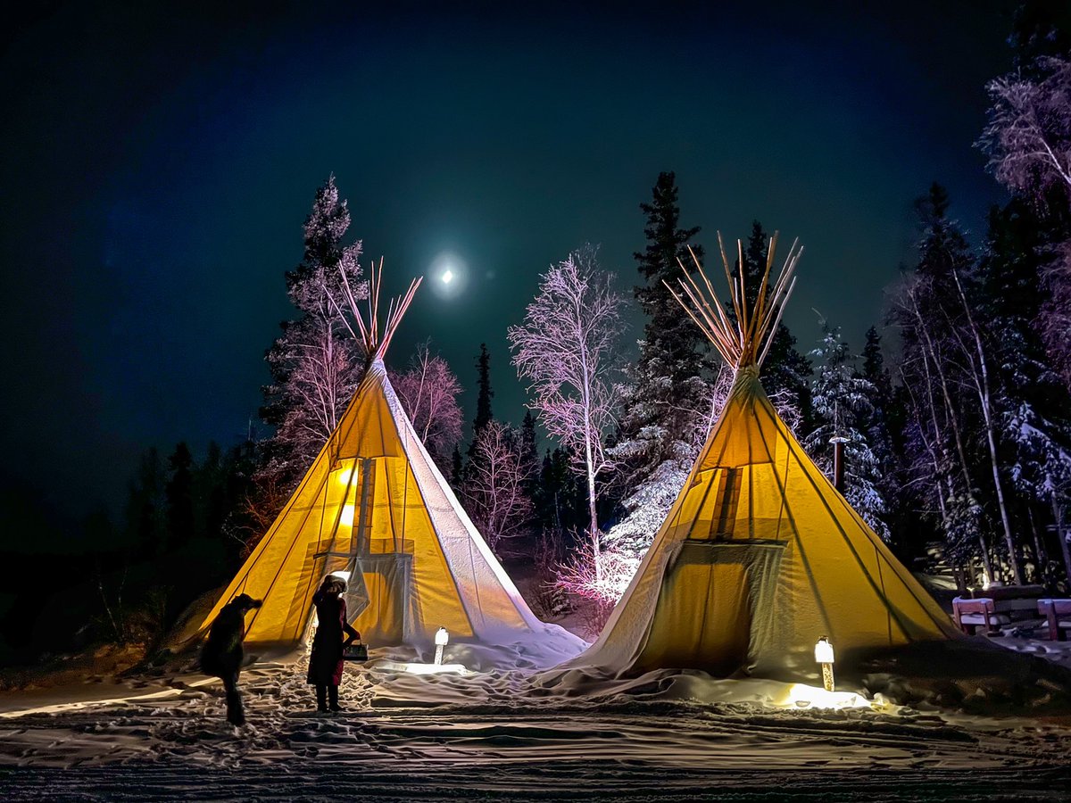 Embracing stay-cations and supporting local. An evening at <a href="/AuroraVillage/">Aurora Village</a> with bison stew 🦬 and pints brewed in town. #ExploreNWT