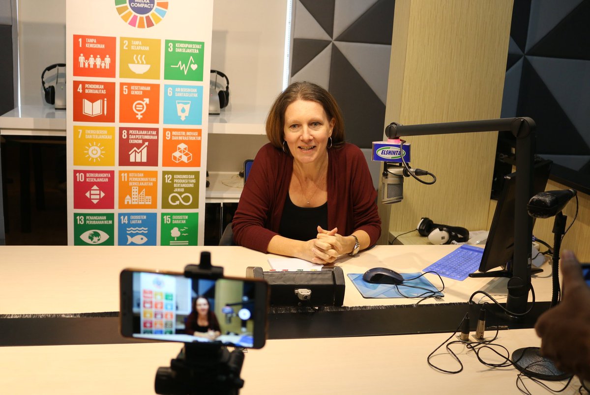 UNinIndonesia's tweet photo. The media is a powerful channel to communicate social change 📢 This year, we’ve had the pleasure to work with national media, including Indonesia #SDGMediaCompact members in advancing the SDGs and ignite action for a world that leaves no one behind. https://t.co/WdiAH5mCUh