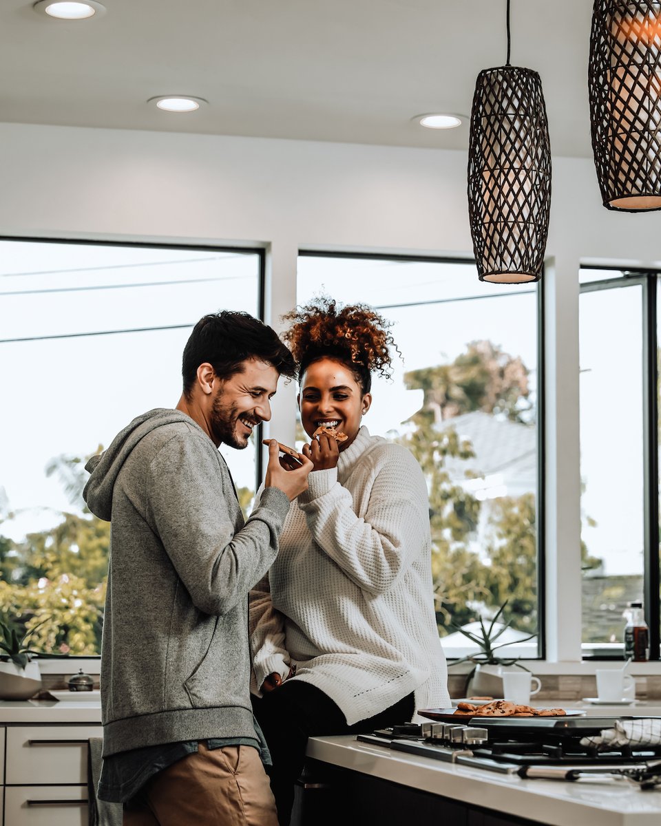 JoinPorte's tweet photo. Q: What’s better than holiday baking?🍪
A: Holiday baking when you have no worries about your banking. 💰

#PorteBanking https://t.co/ZnqGrdHKzV
