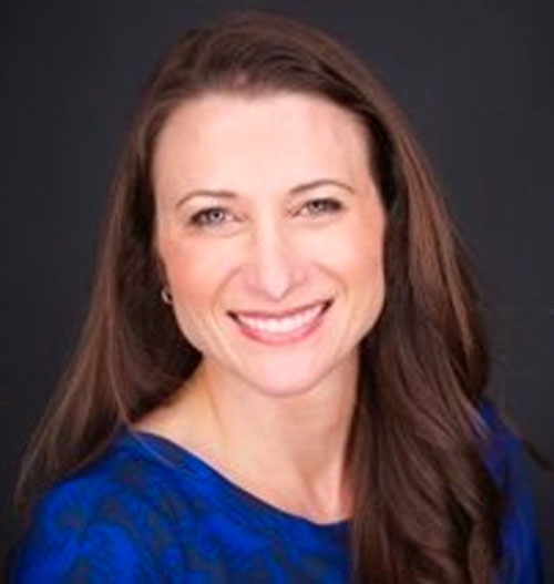 Congratulations to our first Queen Silvia Nursing Award recipient Brooke Tamble, ABSN student at UW Seattle. Read more about Brooke's proposal of developing an interactive app that would address  the need for mental stimulation. nursing.uw.edu/article/qsna20…
