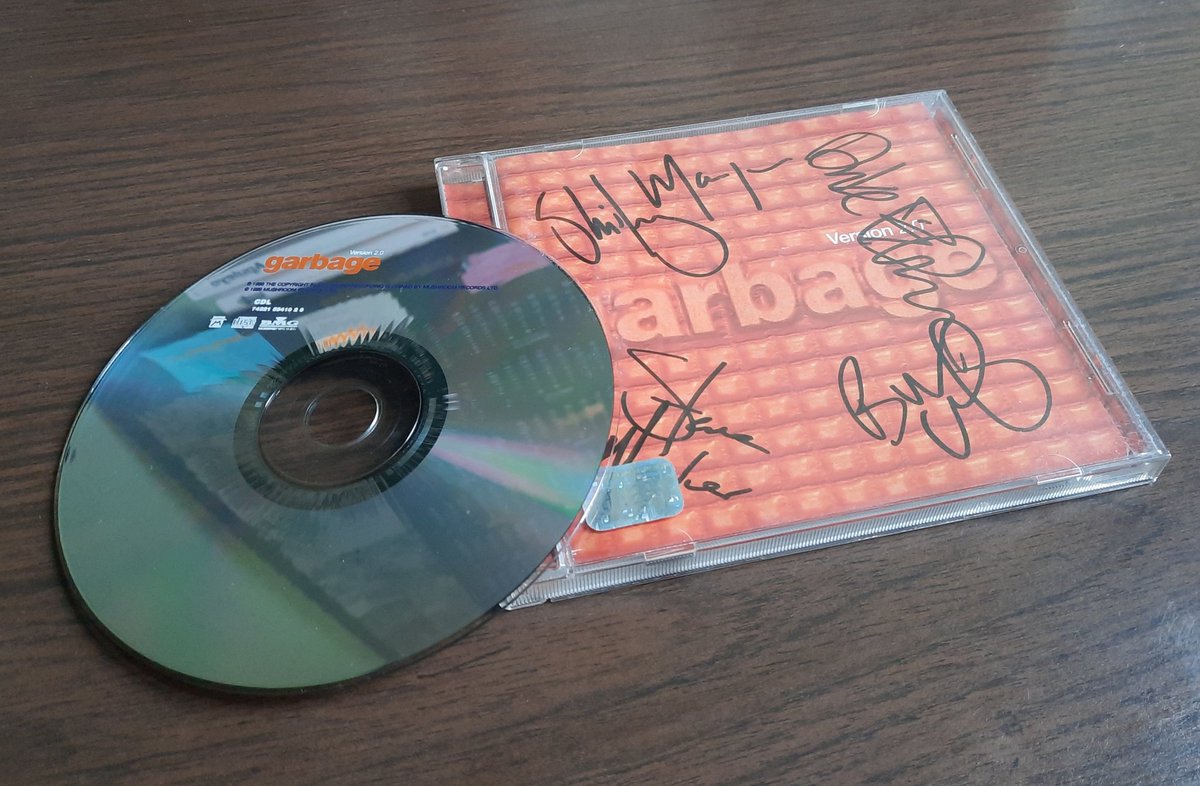 LaHijaDeJefte's tweet photo. My precious! 🥰🧡💿
#Garbage
#Version2point0 https://t.co/yRKsoxU579
