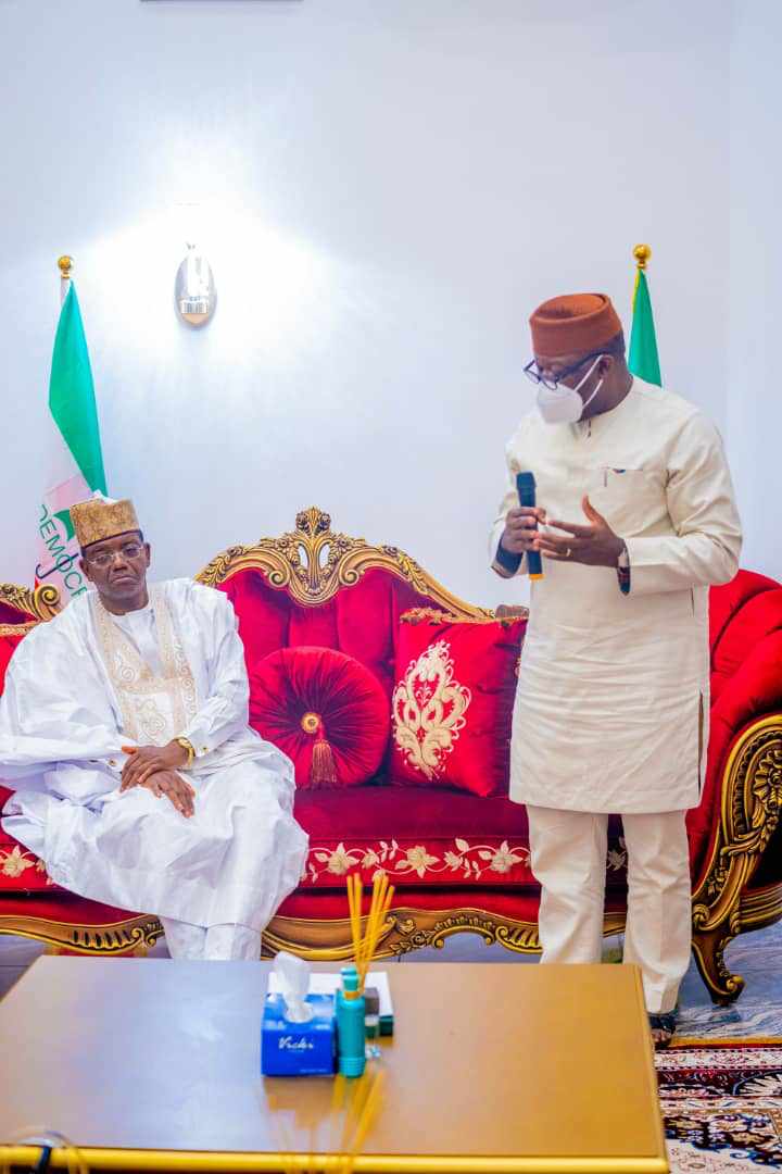 Abdul_BG_Tsafe's tweet photo. @Bellomatawalle1 Wani abun burgewa shi ne, irin kalaman da chairman na @NGFSecretariat ya yi a gabaka Y.E @Bellomatawalle1 kamar haka;
the Governors' Forum chairman said. "whatever we can do to assist, we shall do it. We are here to encourage you to do more and we are solidly behind you",. https://t.co/sBMQD8rk3L