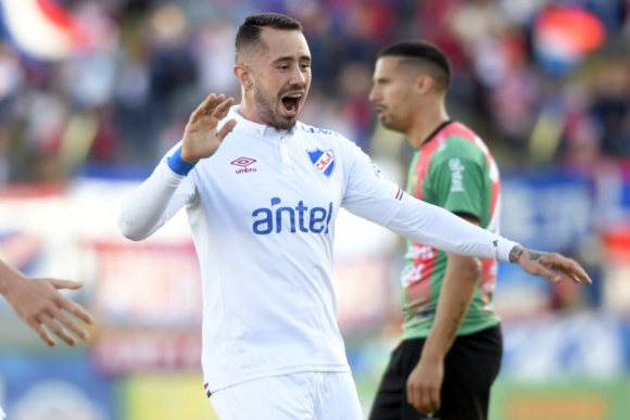 VQV_Futbol's tweet photo. 🚨 La baja del "Chory" se suma a Luis Mejía, Miguel Jacquet, Mathías Suárez, Ayrton Cougo, Felipe Carballo, Claudio Yacob, Rodrigo Amaral, Sebastián Fernández y Agustín González. #VamosQueVamos https://t.co/9YnEr5NIVn