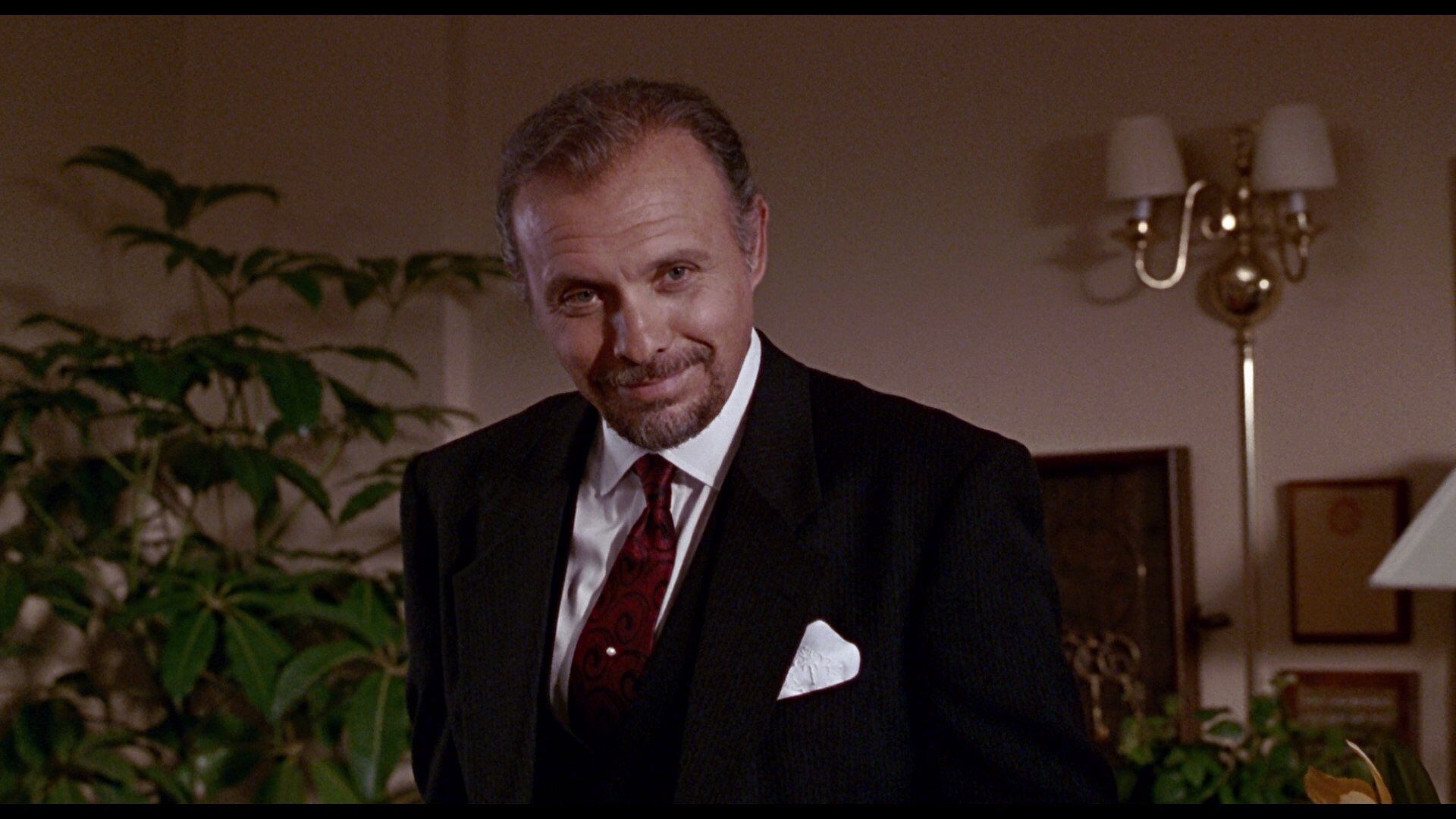 HAPPY BIRTHDAY BONNE FÊTE HECTOR ELIZONDO!      