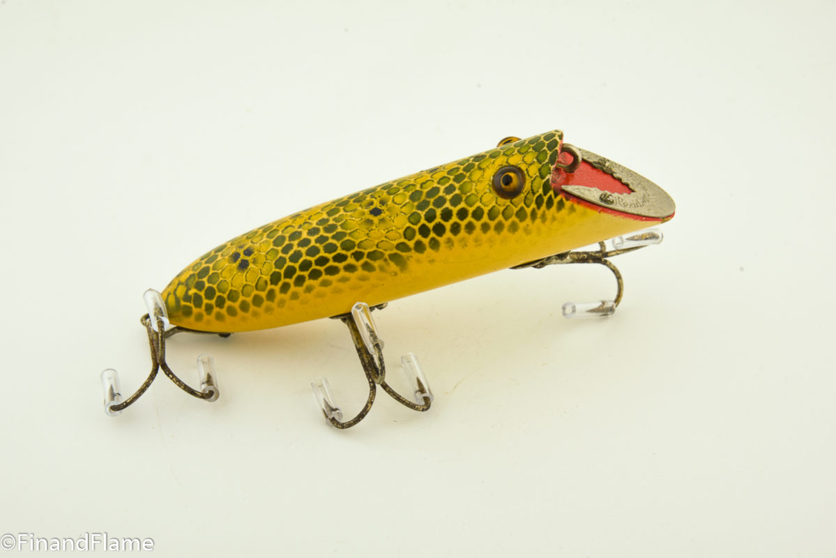 oldfishinglure's tweet photo. #Heddon Basser Antique Lure - #AntiqueLure #Bass #FinAndFlame #Fishing #FishingLureCollectorsClub #FlyFishing #HeddonBasserAntiqueLure #History #Nflcc - https://t.co/dSp2c6dsNe https://t.co/aQlvUveD8n