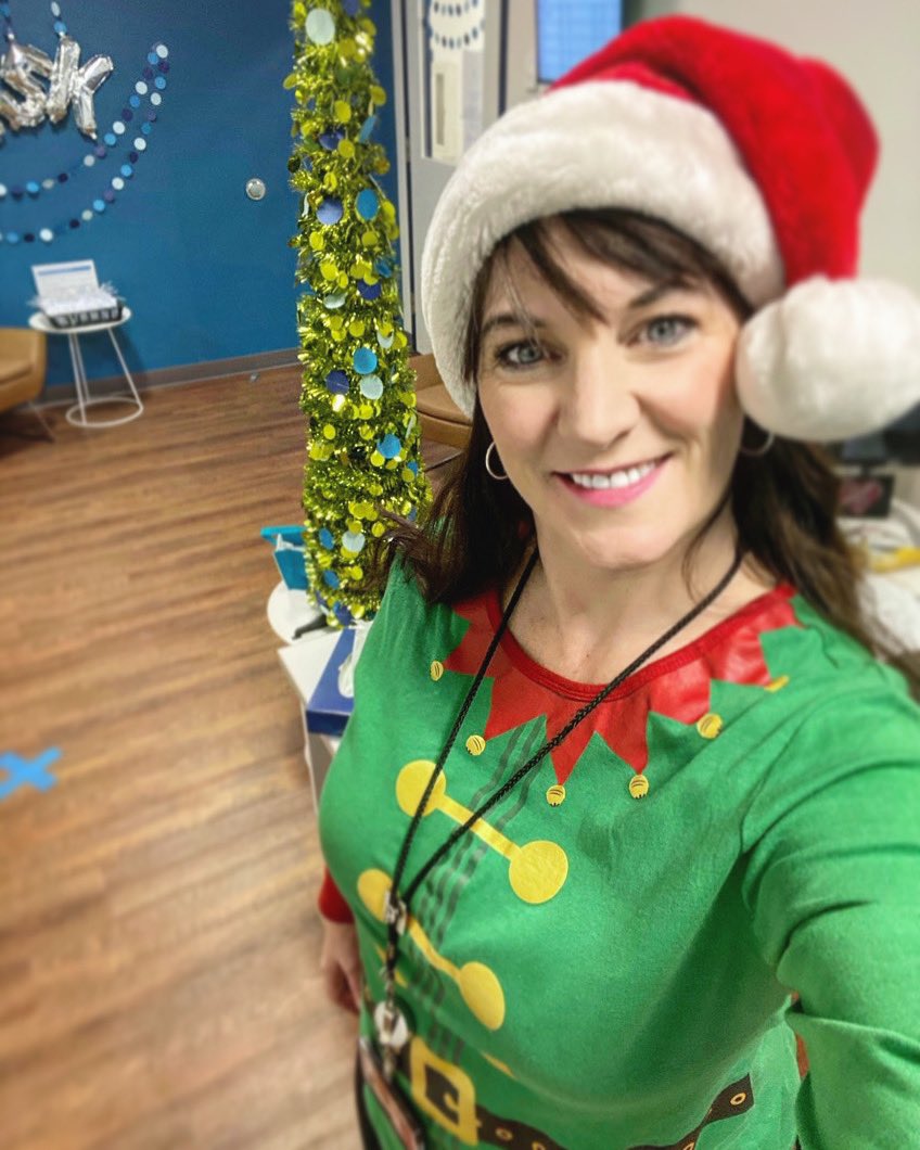 kris_brugman's tweet photo. keepin things festive in the PDX Pilot offices this week @AlaskaAir @flypdx #airportlife #TeamPDX #pilots #elf #santashelper #avgeek https://t.co/IOBaUiKRA9