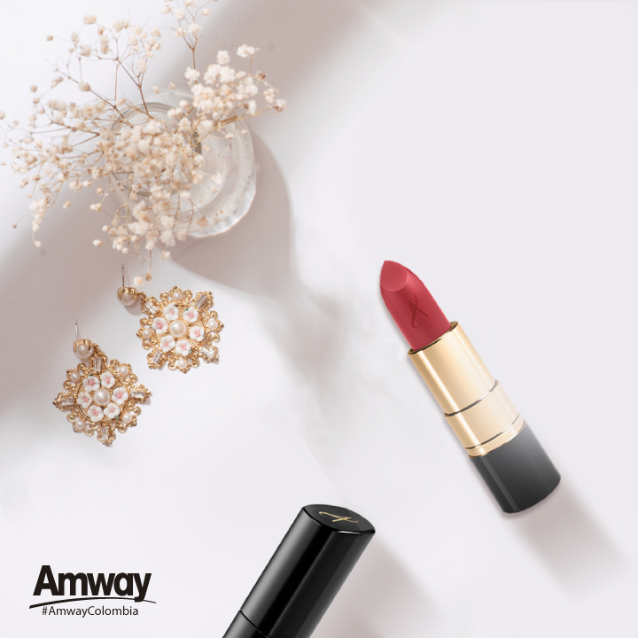 Amway_Col's tweet photo. Cualquier momento es perfecto para consentirte 💟
La atención y el tiempo que inviertes en ti y tu cuidado personal, marca tu estilo, muestra quién eres y te proyecta hacia el mundo 🌎
Con #Artistry prepárate para conquistar todo lo que te propongas 🙋♀️🙋
#TuVidaComoTúLaQuieres https://t.co/wLgjClis3J