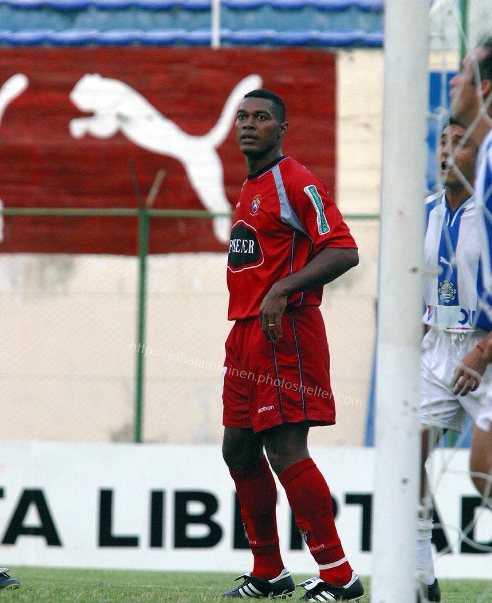 ElTanqueHurtado's tweet photo. Te veremos volver @elnacionalec y con mucha más fuerza. Saludos a todos sus hinchas, apoyo e ilusión para lo que se viene. ⚽️ https://t.co/laC7sMMYp2