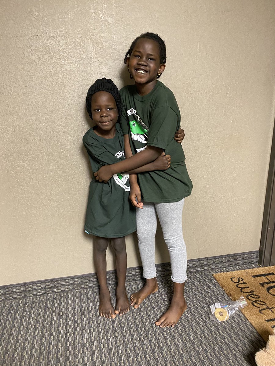 Out of our 57 stops today, we only got 2 pictures! Today, we dropped off gifts for our Kinders and some of our previous students and helpers! Our hearts are so full with the amount of smiles and “I love you”s that we received! ❤️ Happy holidays!