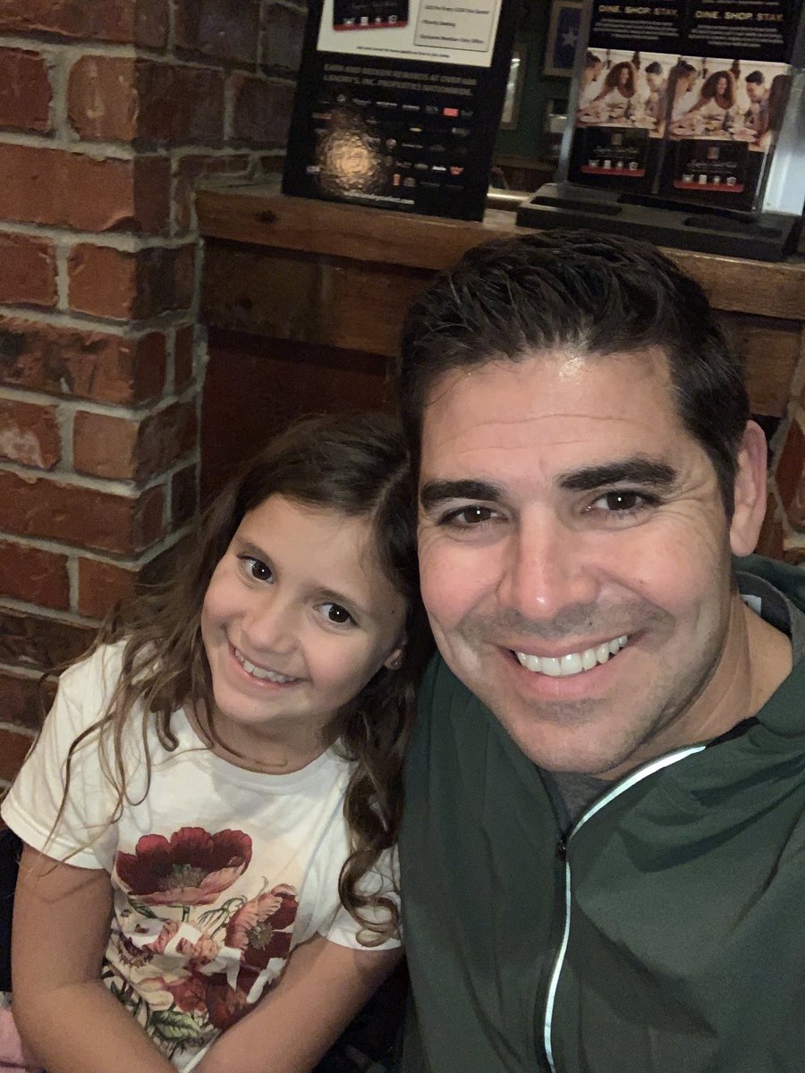 On a date with my 2nd best girl! ⁦<a href="/SaltgrassSteak/">Saltgrass Steakhouse</a>⁩ while mom is at an all-ladies bday.