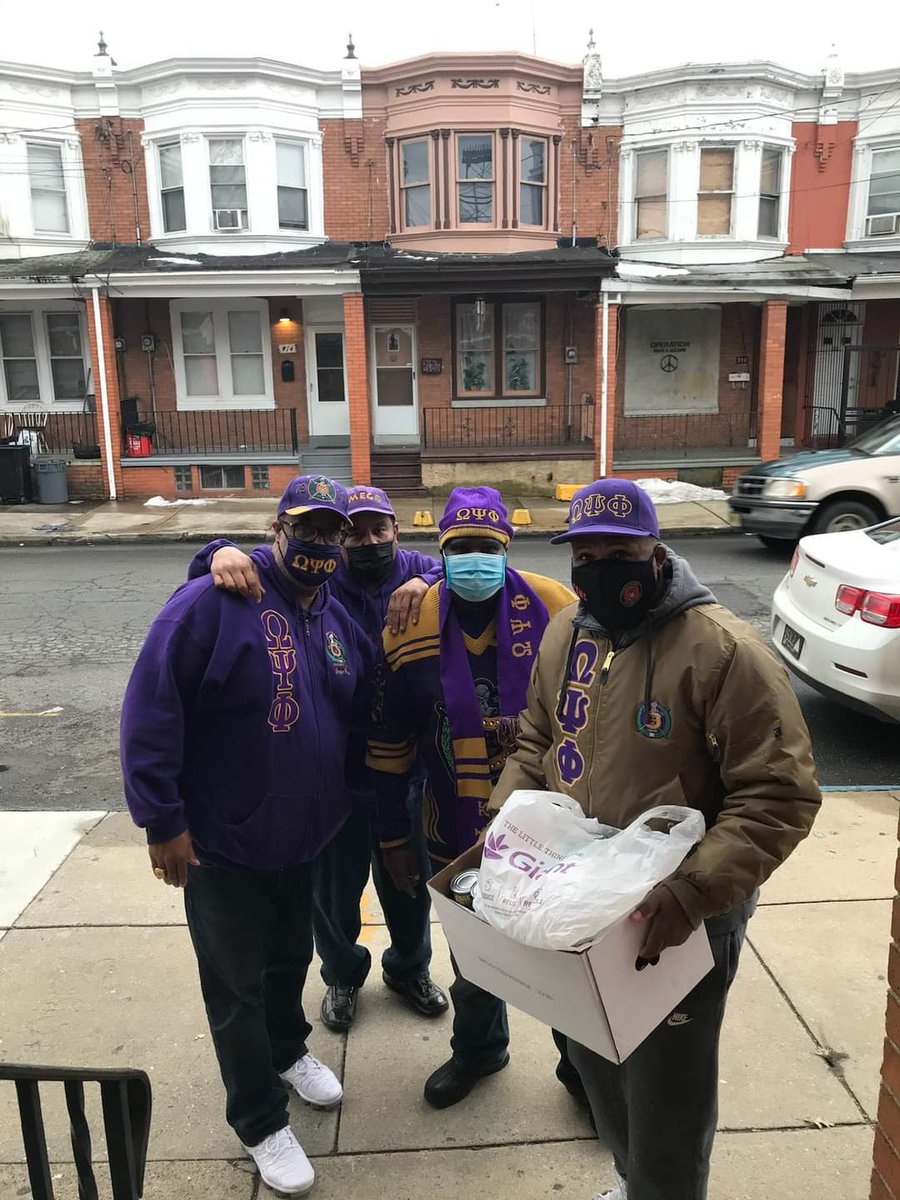 Chi_Upsilon's tweet photo. Camden Que's servicing the community taking care of Families in need during the holiday season. https://t.co/NMUSARCV3R