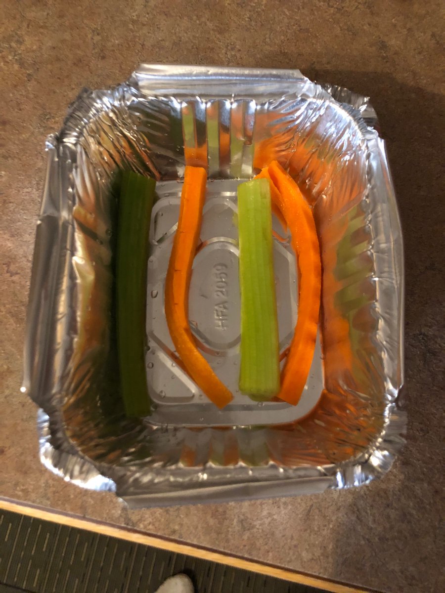 angrywhitedude's tweet photo. Good job @bostonpizza for giving this as a side to 4 people’s wings. THE CONTAINER COSTS MORE! https://t.co/ZvHZkYODHM