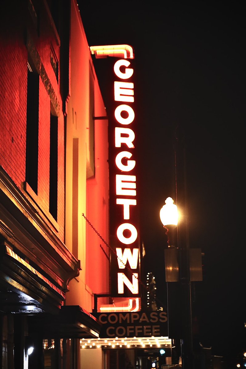 Sharp_Shots_'s tweet photo. 📍Georgetown Nights
(Pick your favorite‼️)
#SharpShots⚡️📸 https://t.co/LzaCr8ebJ4