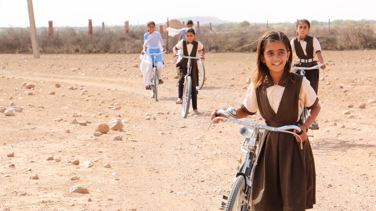 WomenServe's tweet photo. “I give monthly to give women and girls a chance to be educated &amp; financially independent, helping them grow and creating opportunities for future generations. A small donation can change the world. I feel honored to be part of that change.” - Chantelle, member of #theSeed. https://t.co/5u8bmeepSY