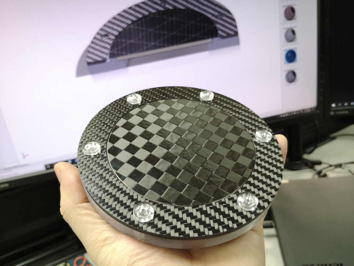 Pretty carbon fiber things get assembled..!