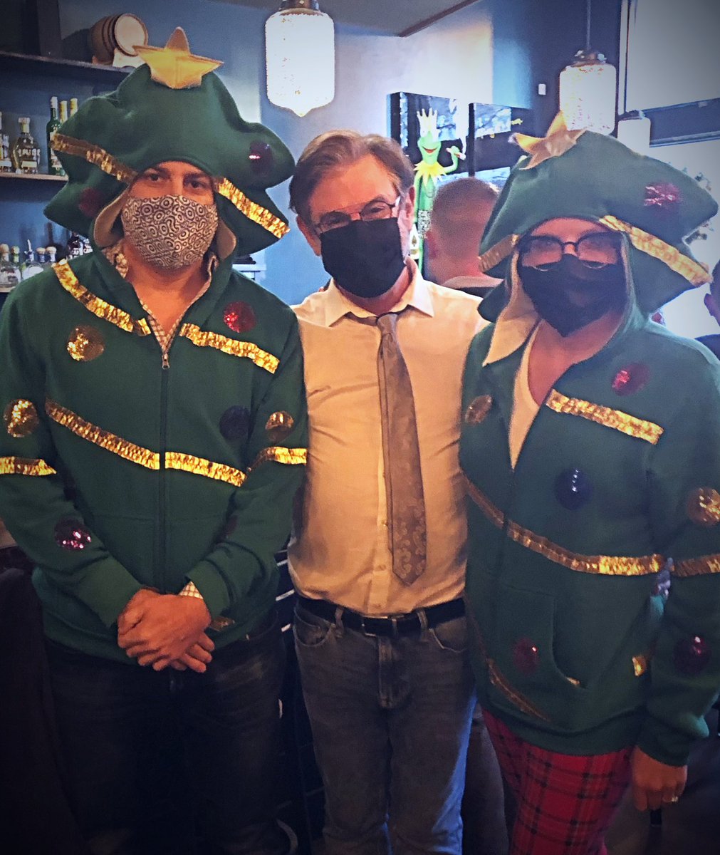 Vesperatl's tweet photo. We are always in the Holiday Spirit @vesperatl! 🎄🎄 

#tistheseason #holidayspirit #VesperAtlanta #Tapas #Foodie #Lounge #Friends #Craftcocktails #Craftbeer #Winelover #Weloveatlanta #WeloveATL #Glenwoodpark #Beltline #Neighborhoodbar  #Local #Georgiagrown #Georgiabusiness https://t.co/NgO4FJReoV