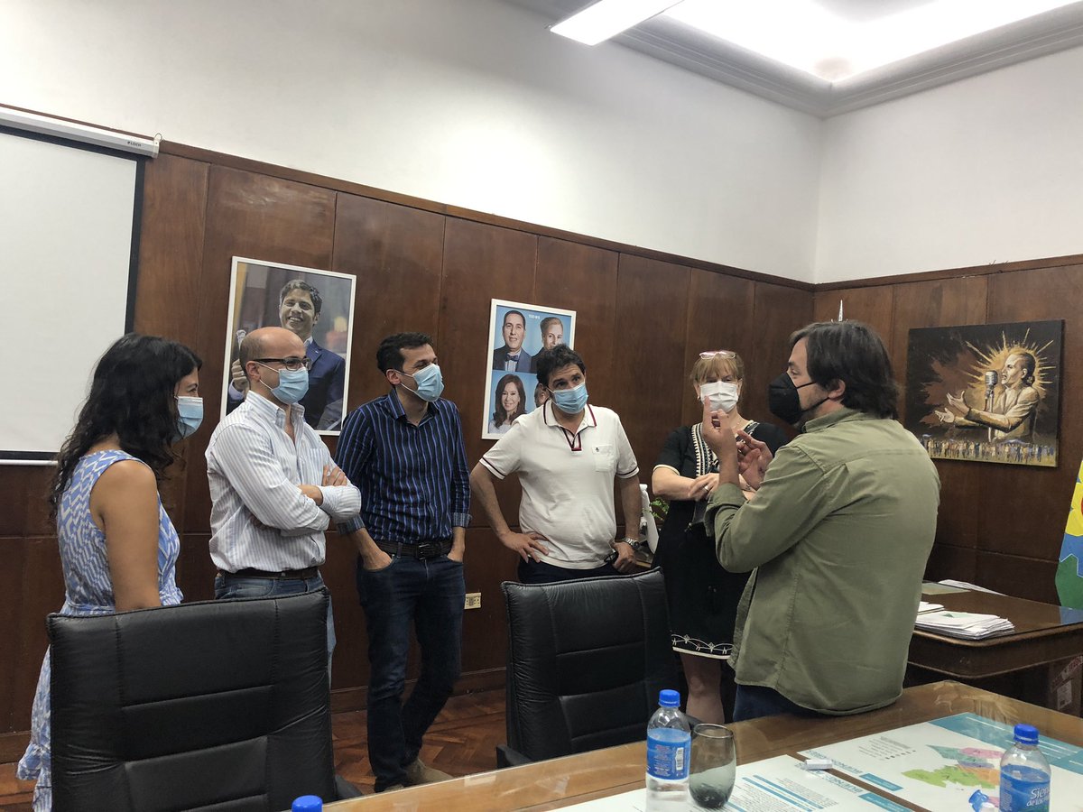 NanoCaraOK's tweet photo. LANZAMOS EL FRENTE SANITARIO PERONISTA 

Con la presencia de @ArnaldoDMedina de @msalnacion @DrDanielGollan @nkreplak de @SaludBAP y trabajadorxs de la salud redoblamos el compromiso con la construcción del sistema de salud que necesitamos👏🏾

¡Gracias a todxs lxs q participaron! https://t.co/UM4x7ydgJx