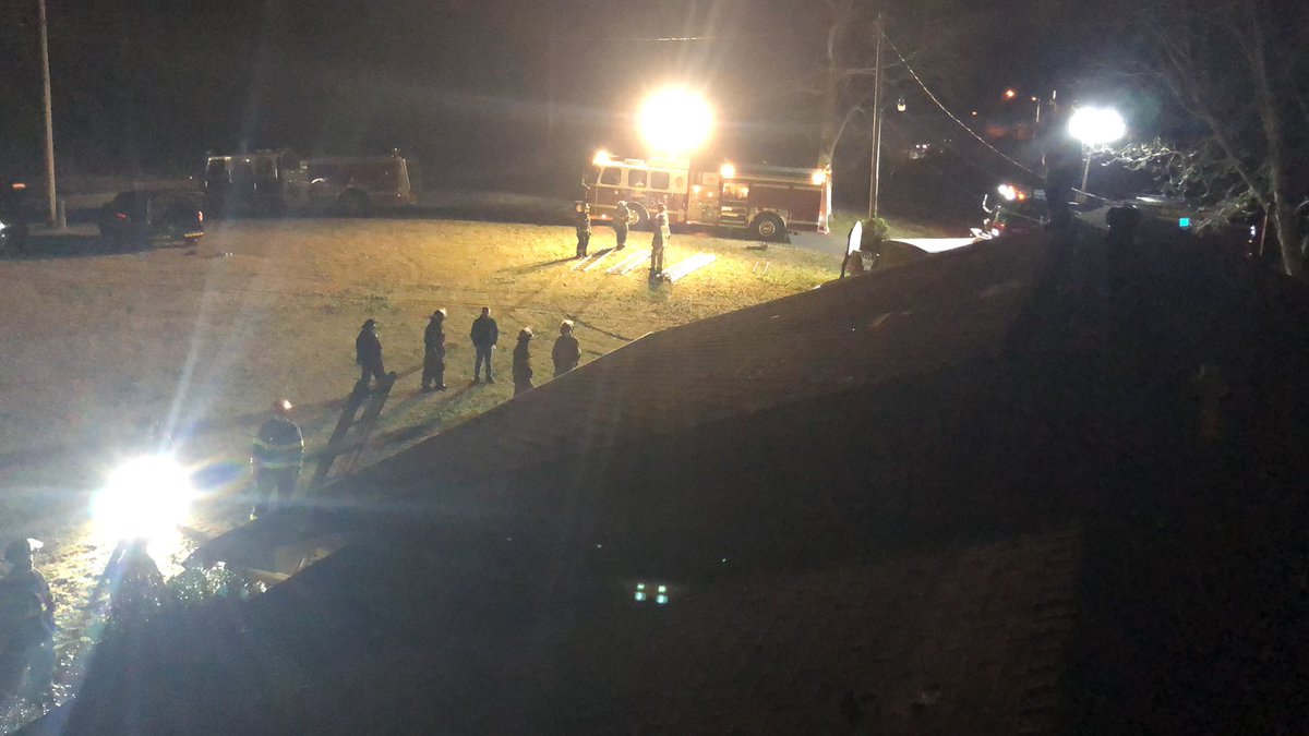 Monrovia_Fire's tweet photo. Great training tonight, blessed with a big group eager to learn and Veteran instructors eager to teach! https://t.co/QJE1vke82Z
