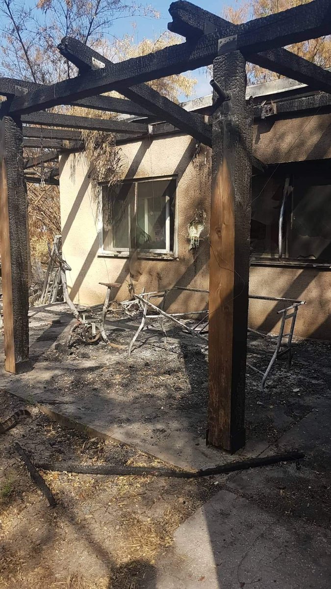 gulovids's tweet photo. @pokimanelol My house been burnt down. Now after a long time were finally going back to the house, would love to have more nice things to help me with my videography business or just things for the house :) https://t.co/0QseFWrSvU https://t.co/NEJpThVlRo