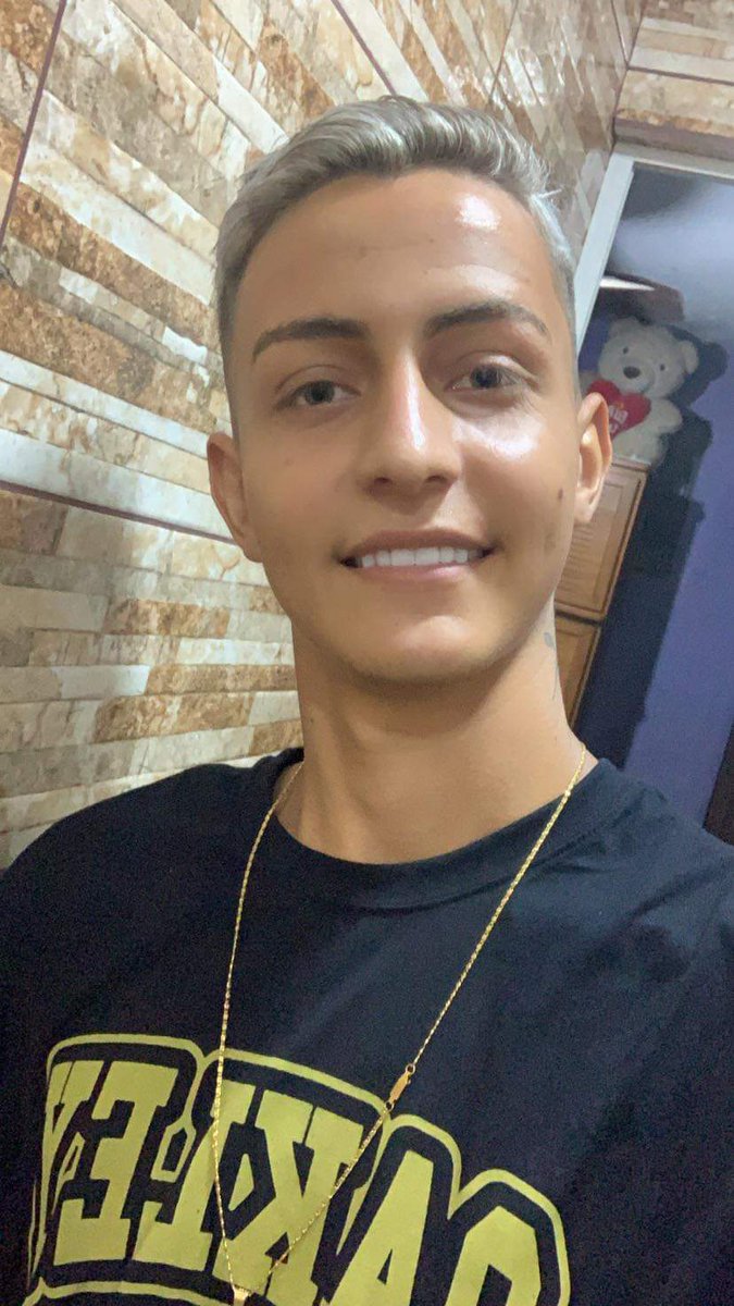 Jhoon_mds's tweet photo. Final de ano promete.🤙🏻🤤😍.
.
.
.
.
.
.
.
#SDVGERAL #FOTOS #iPhonePraSempre #Moreno #Influencer #tumblr #QuartaHeroisDoSDV #EuNaoVoteiNoSTF #poesia10 https://t.co/c6LDiLvG7X