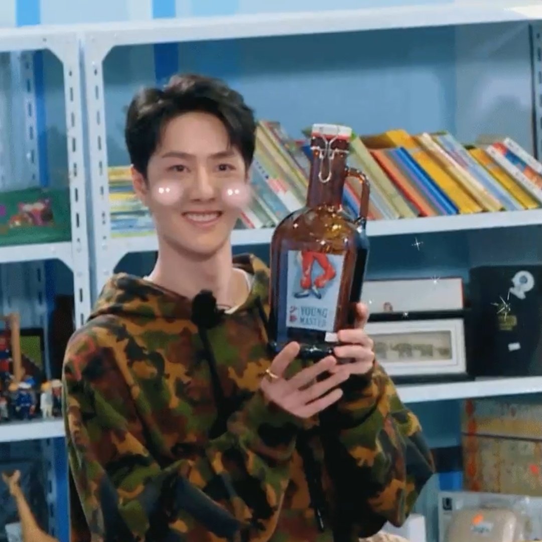 Ttxs supports our tinybo agenda by adding these cute filters on his face