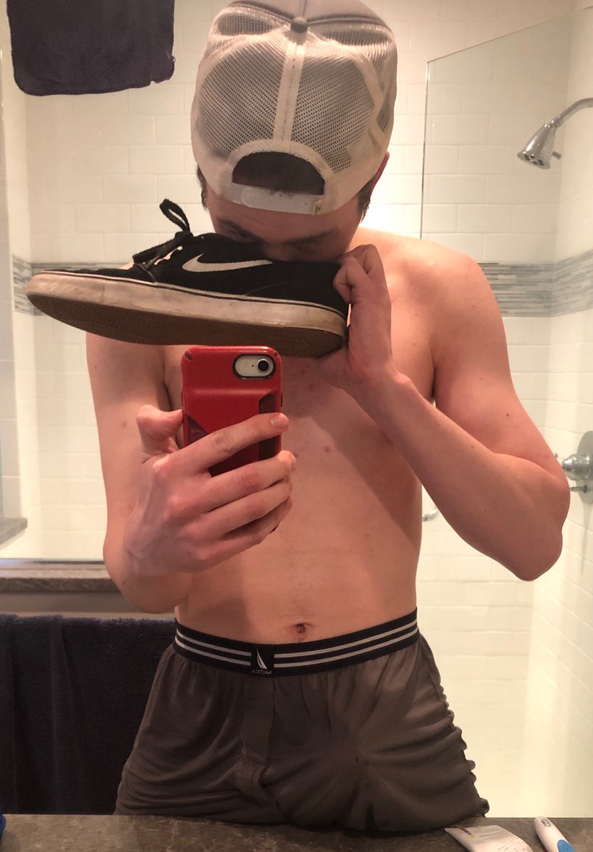 SneakersGay's tweet photo. https://t.co/Rvhl933h2X