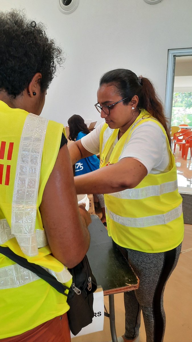 UNA_Fiji's tweet photo. Today we were supporting the response efforts of @SaiPremaFiji through #volunteerism. #FCOSSReady #DCOSSStrong
UNAF efforts are all through #SuvaDCOSS as proud members of Fiji Council Of Social Services (FCOSS). #Localisation #togetherwecan
#activefijiancitizens #SDG4.7 https://t.co/iGDA3iGiXR