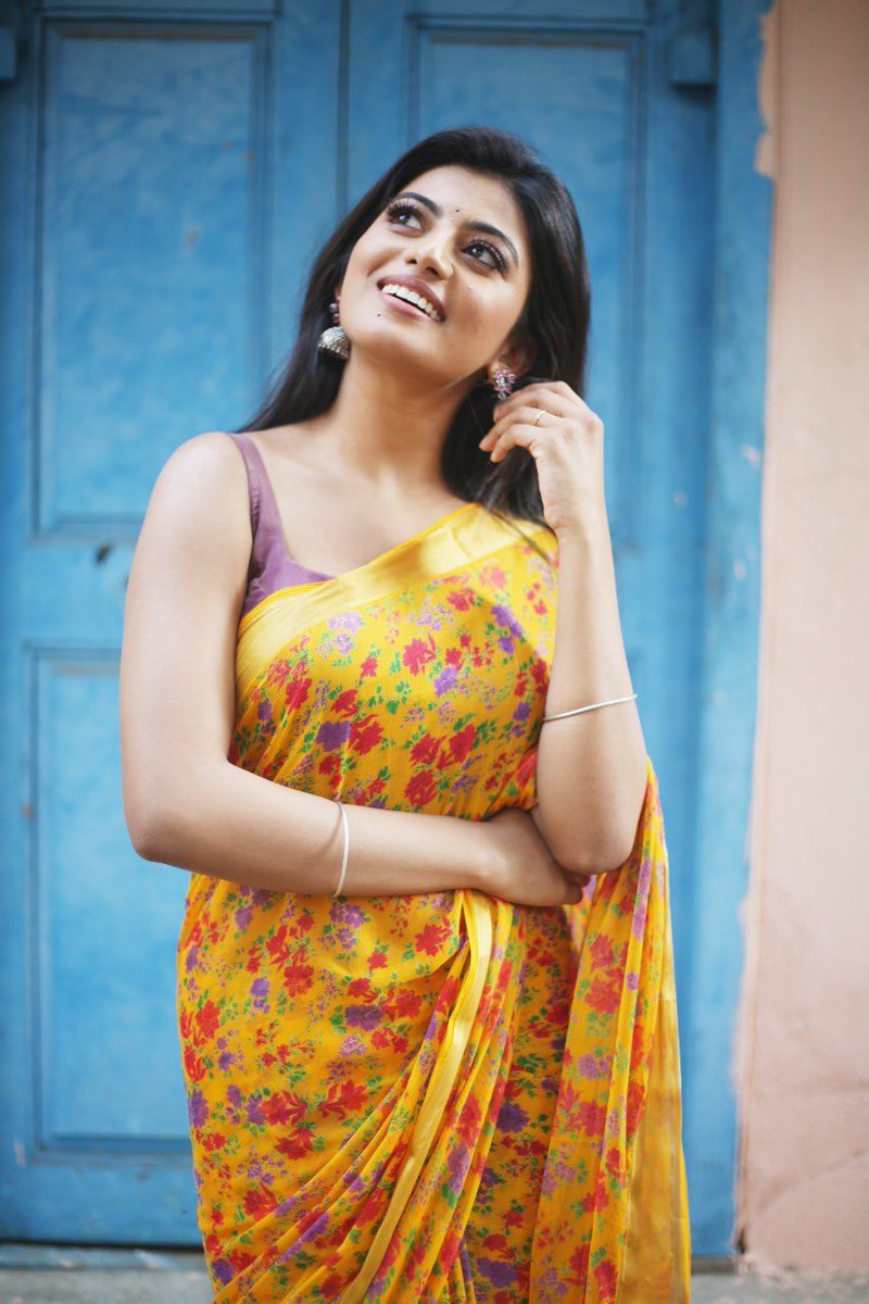 #KathirNext is a thriller. 

#AaarProductionNo1

Starring: <a href="/am_kathir/">Kathir</a>, <a href="/itsNarain/">Narain</a> &amp; <a href="/anandhiactress/">Anandhi (kayal)</a>

Directed by <a href="/ZacHarriss/">Zac Harriss</a>
Produced by @Aaarproductions 
Pro: <a href="/DoneChannel1/">Done Channel</a>