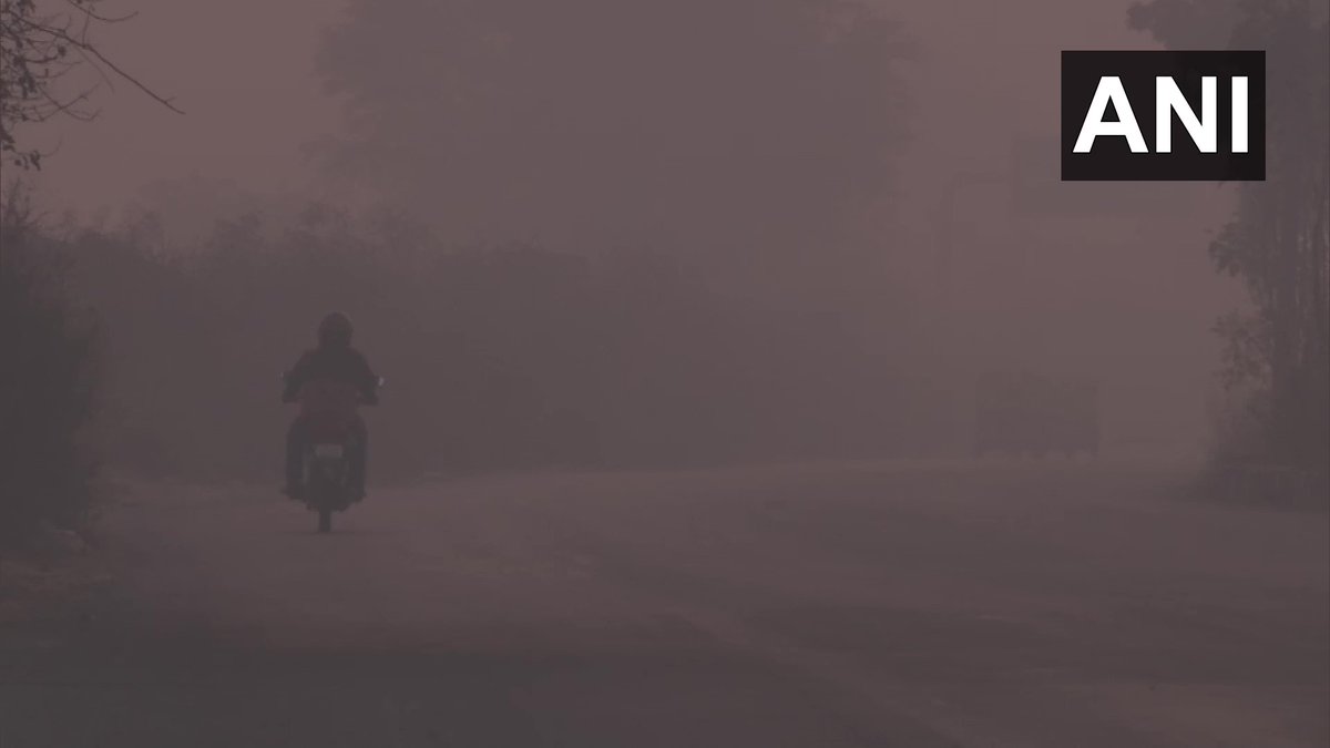 ANI's tweet photo. Overall Air Quality Index (AQI) stands at 404 (severe category) in Delhi, says System of Air Quality and Weather Forecasting & Research (SAFAR) https://t.co/Fu7JMezSu1