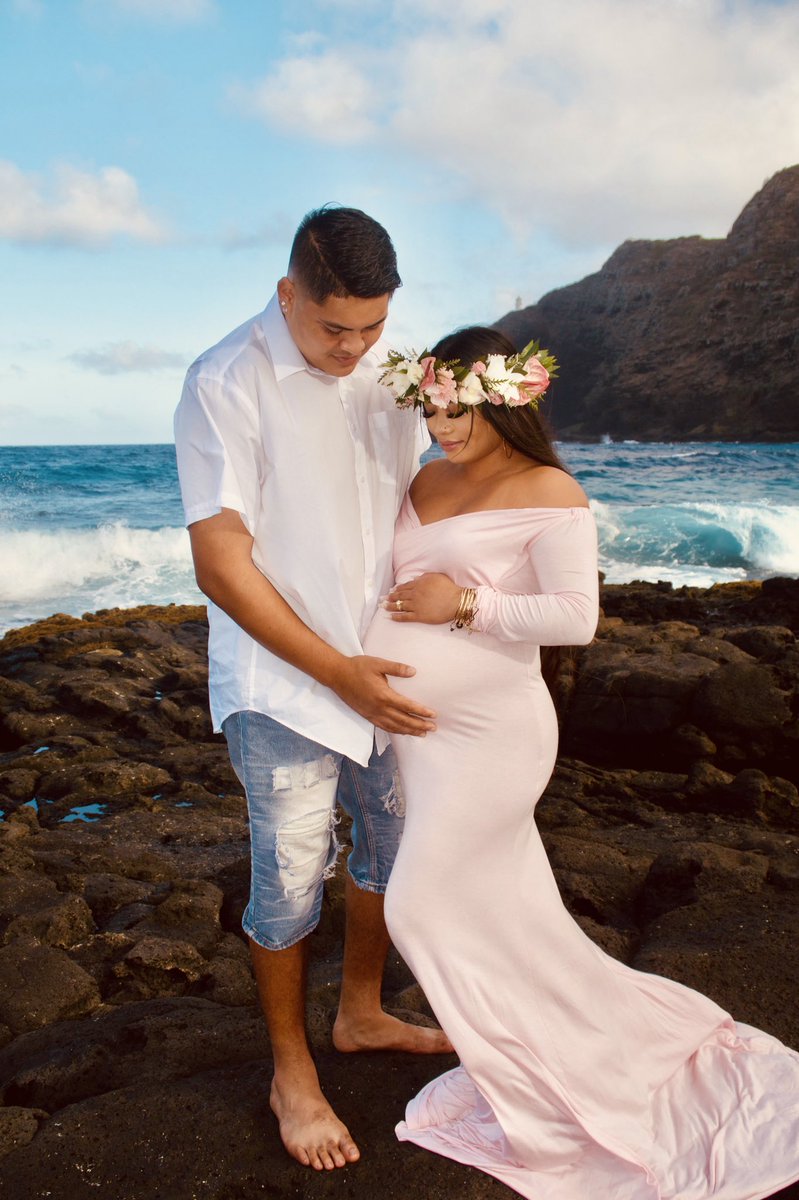 noeebabyy's tweet photo. just a few more weeks to go till our little loves makes her grand entrance. 💖 #makuahinememakuakāne https://t.co/lkOANSlV1g