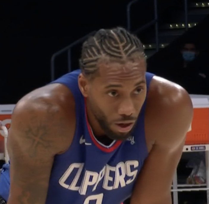 JasmineLWatkins's tweet photo. Can everyone see a menorah in Kawhi’s braids or is it just me https://t.co/c3nhKbGFeN