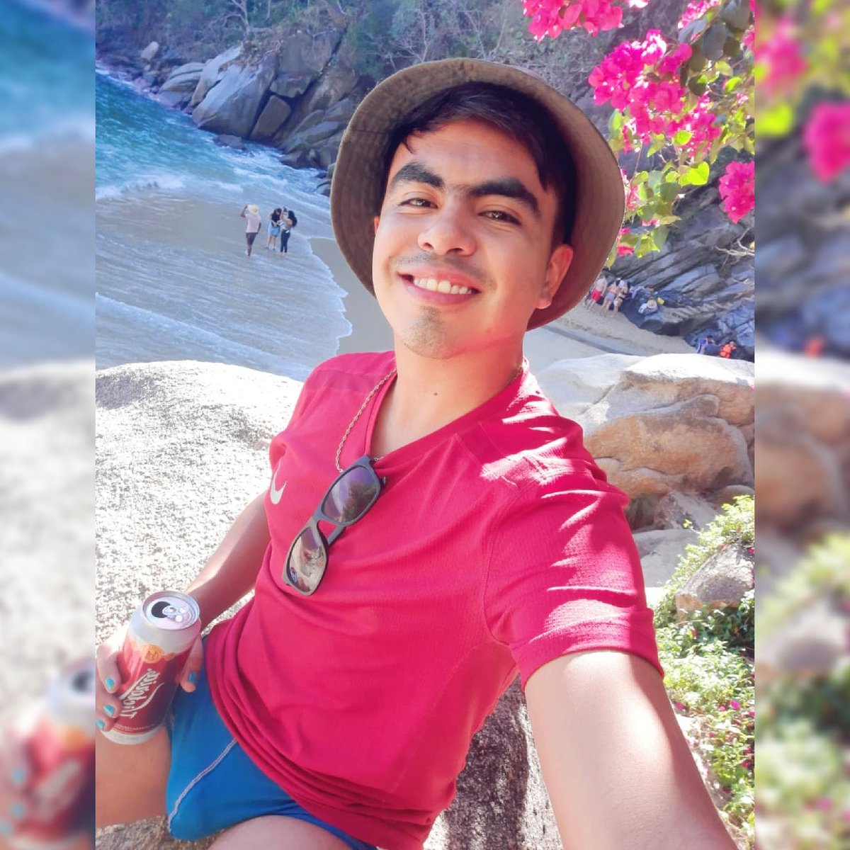 uriel_monster's tweet photo. Voy a navegar en tu puerto azul
Quisiera saber de dónde vienes tú
Vamos a dejar que el tiempo pare
Ver nuestros recuerdos en los mares y esta soledad tan profunda...Que me cante el mar un bolero de soledad 🌊🌊
#PlayaColomitos https://t.co/zk2ZNLlgvo